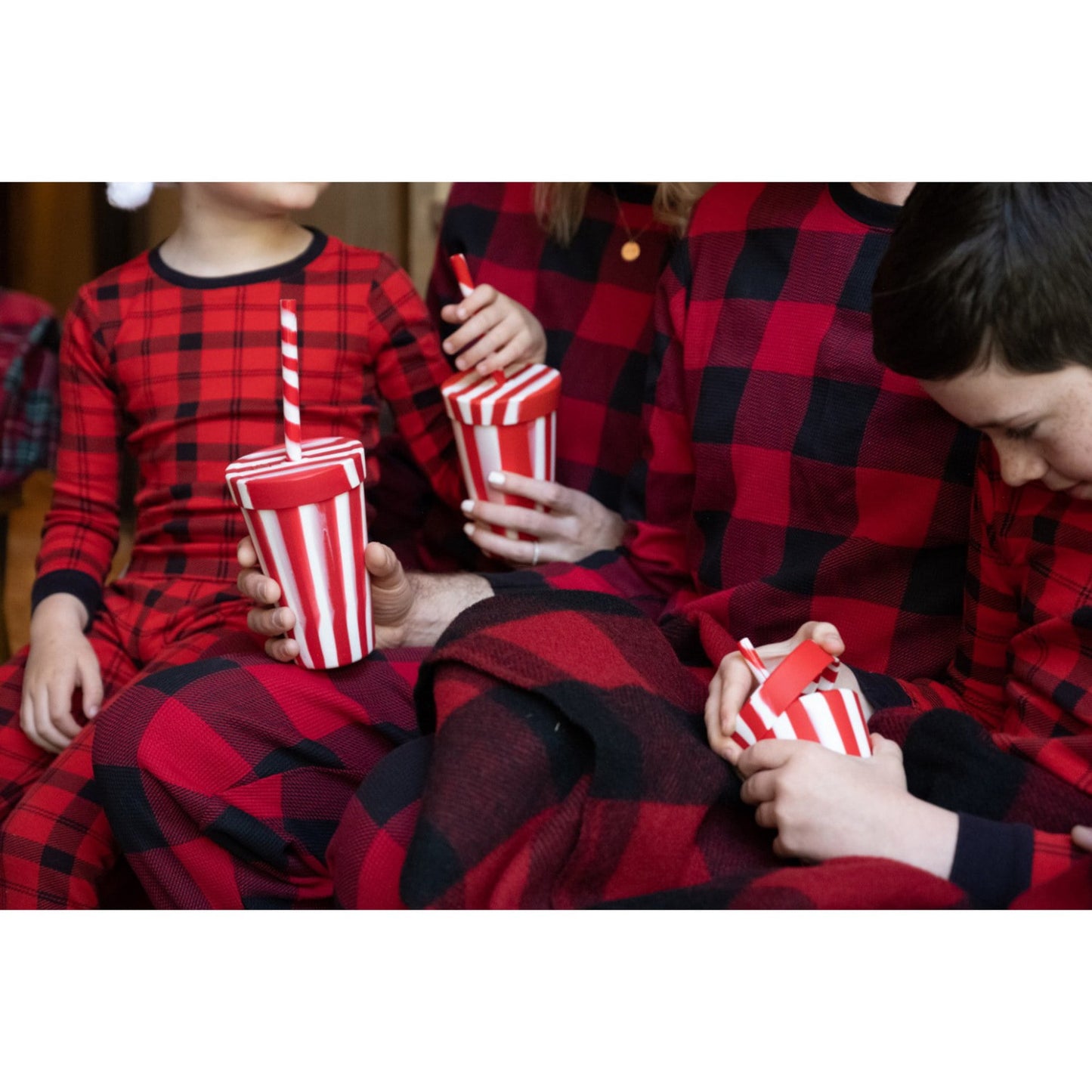 Silipint: Silicone 16 oz Straw Tumbler: Peppermint & Poinsettia