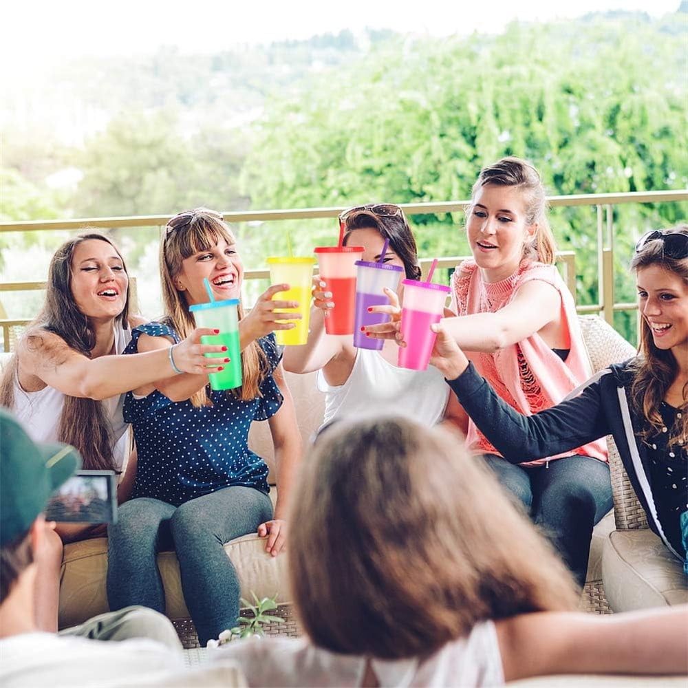 Color Changing Cups with Lids and Straws for Adults - 32oz Reusable Plastic Tumblers with Lids and Straws for Kids in Summer Colors, 7 Iced Coffee Tumbler Party Drinking Cup BPA free
