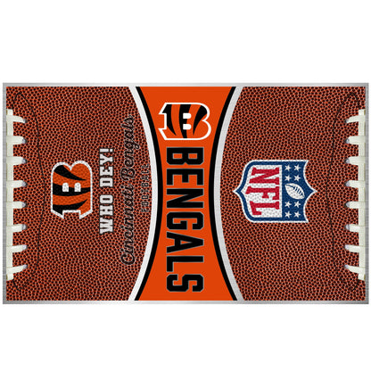 Cincinnati Bengals 18 ounce vacuum insulated stainless steel team tumbler with Gameball graphic wrap