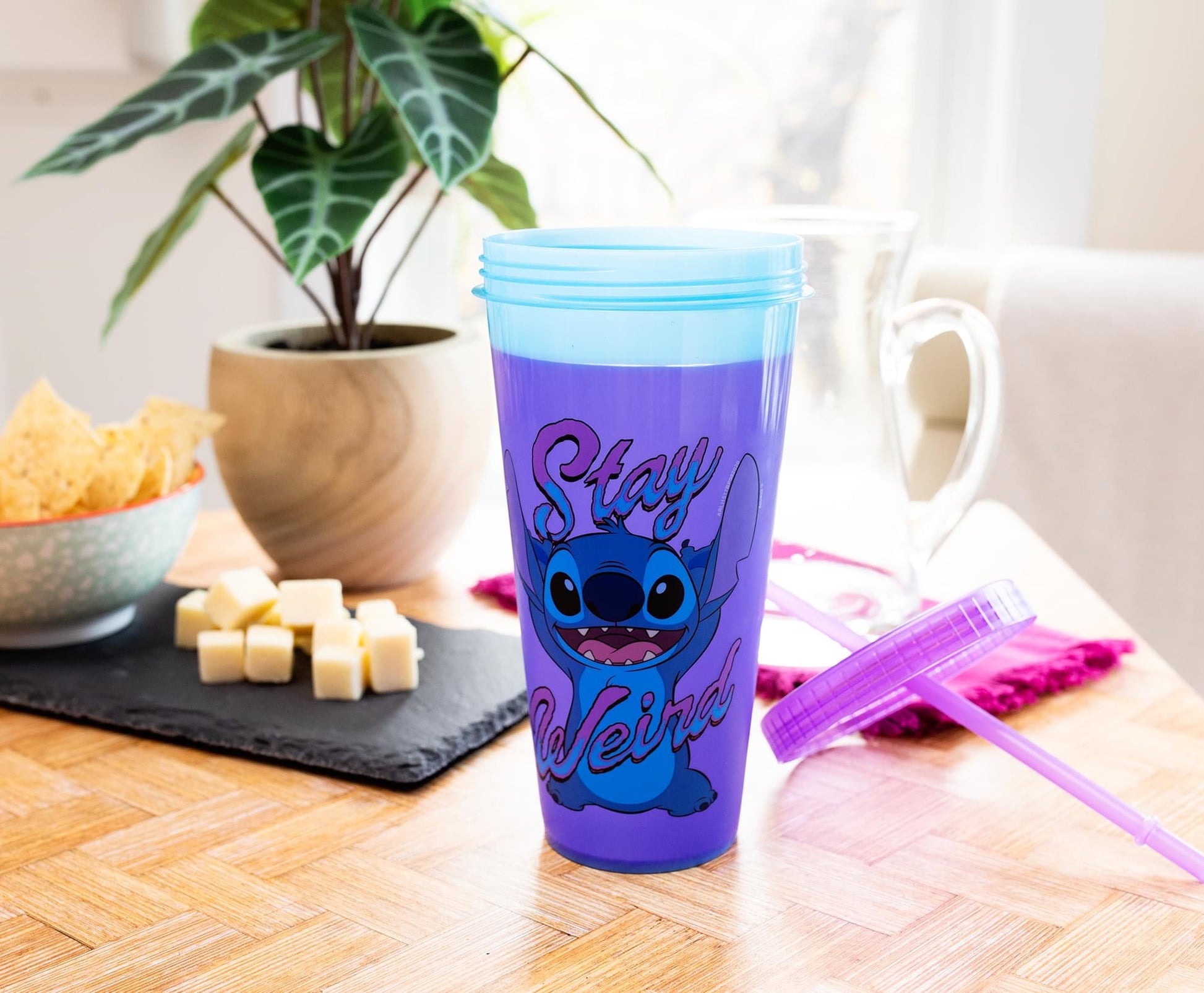 Lilo and Stitch Stay Weird 24oz Color Change Plastic Tumbler w Lid and Straw